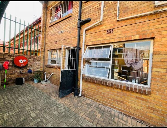 2 BEDROOM DUPLEX FOR SALE IN BENONI CENTRAL